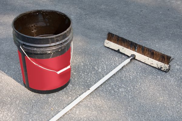 Tar Driveway Sealing in Broken Arrow